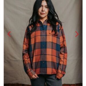 Women's Smith and Rogue Flannel Orange and Black Plaid Button Down Shirt